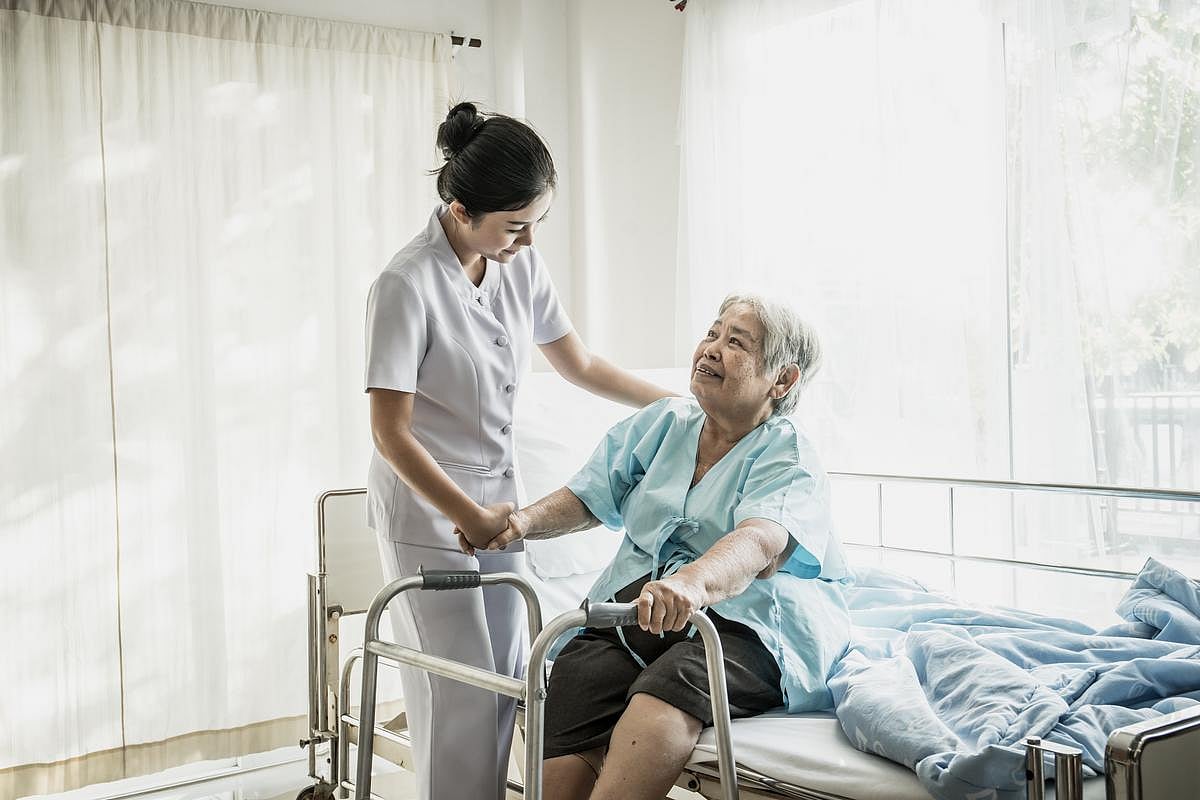 Medicare's Three-Day Hospitalization Requirement Prolongs Length of Stay