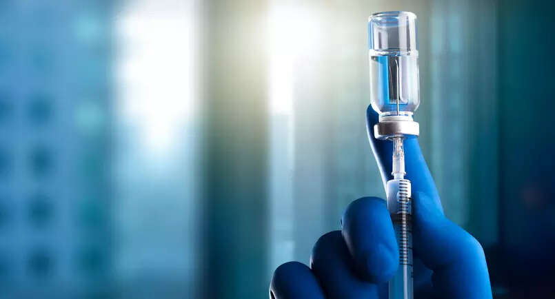 Kennedy's US vaccine panel backs preservative-free shot despite safety evidence