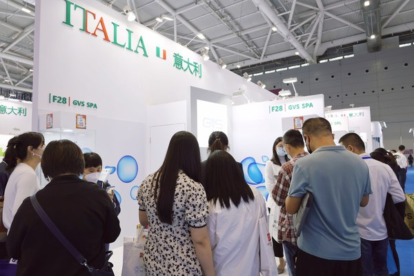 意大利国家展团亮相第86届中国国际医疗器械博览会