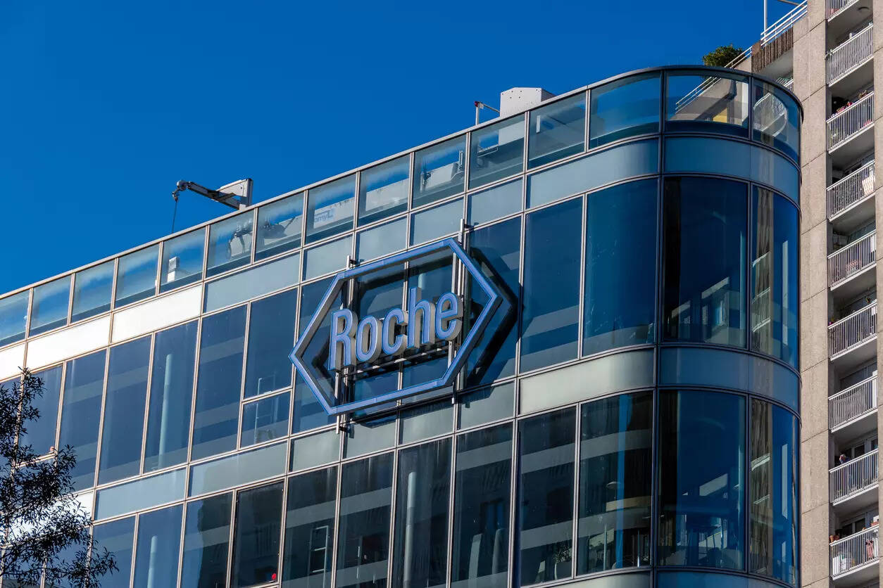 Roche's Tecentriq reduces recurrence, deaths for certain colon cancer patients