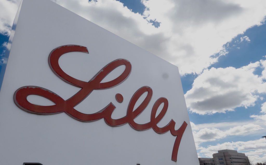 In latest compounding clash, Lilly flags high levels of 'impurity' in tirzepatide knockoffs with vitamin B12 
