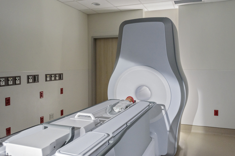 Eyas ™  Medical Imaging Receives FDA 510(k) Clearance for the Ascent 3T  Neonatal Magnetic Resonance Imaging System