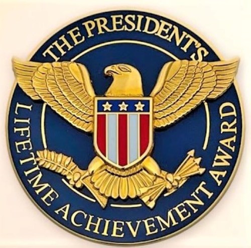 KIDNEY ADVOCATES RECEIVE U.S. PRESIDENT'S ACHIEVEMENT AWARD