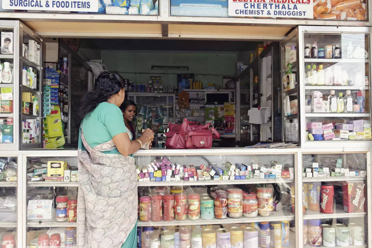 Health dept: Scan QR codes while buying meds