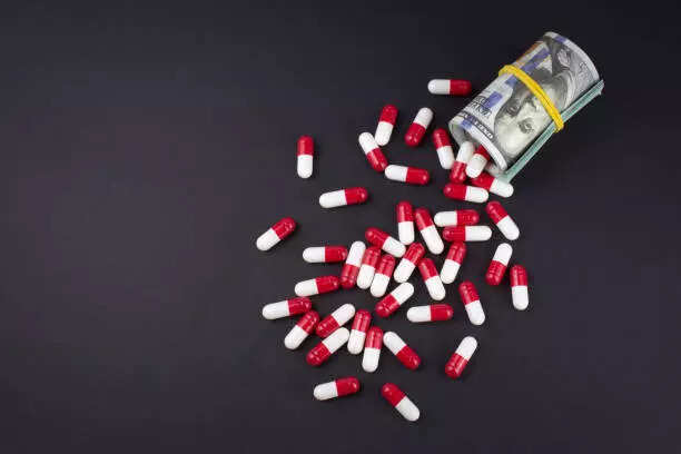 Can US generics momentum and CDMO strength keep pharma earnings steady this quarter?