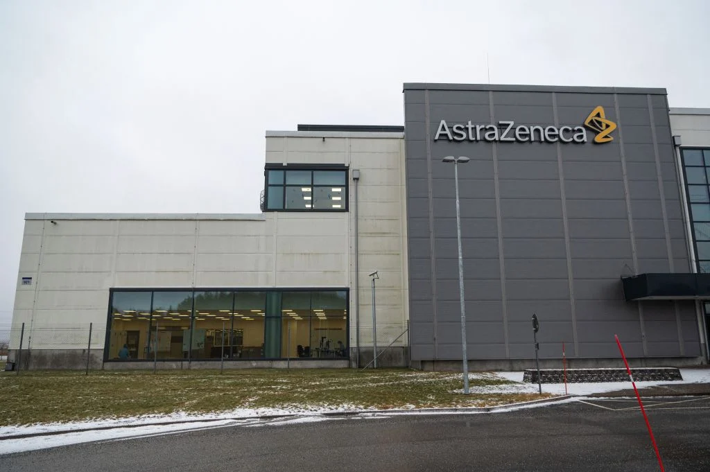 AstraZeneca discards Moderna-partnered solid tumor prospect, kidney disease asset in pipeline clear-out