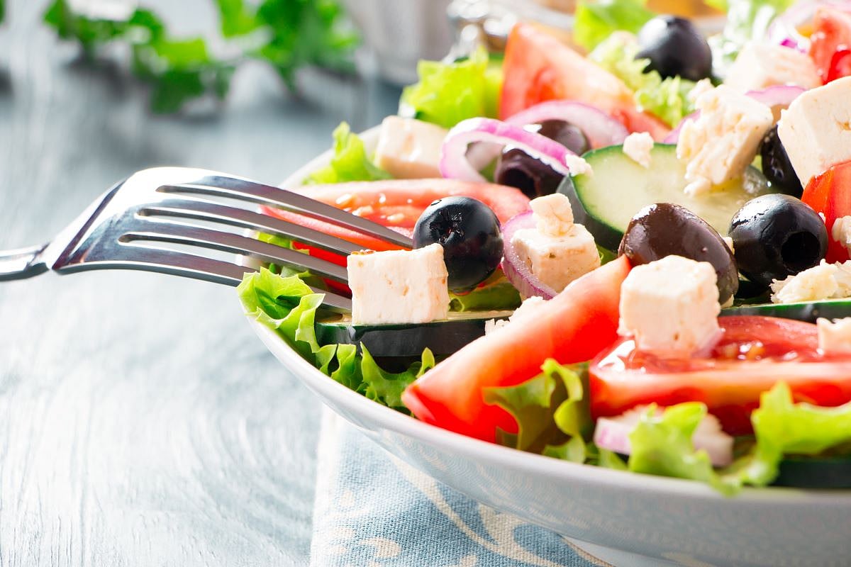 Adherence to Mediterranean Diet Linked to Lower Stroke Risk in Women