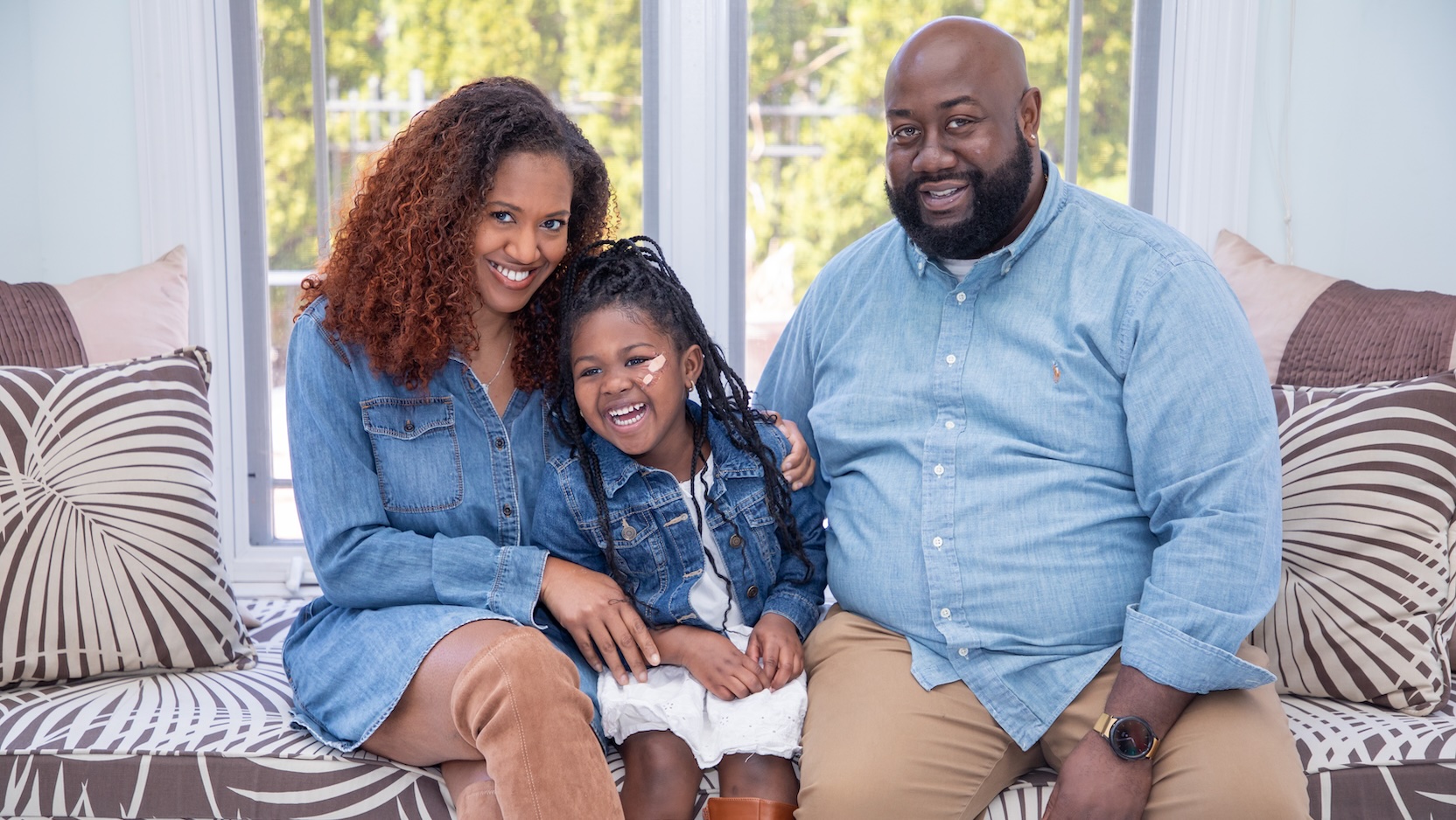'Just keep smiling': 5-year-old beats uncommon type of leukemia following rare allergy to chemo