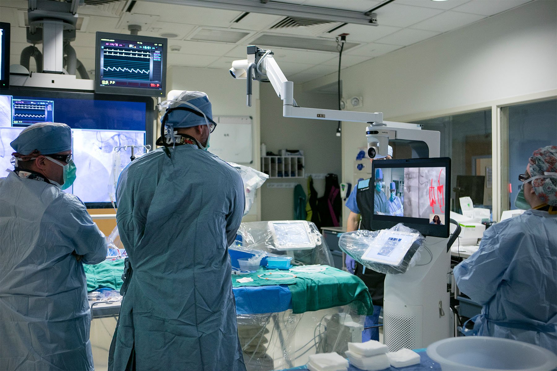 Surgical robot startup Mendaera picks up Avail Medsystems' COVID-era virtual OR assets