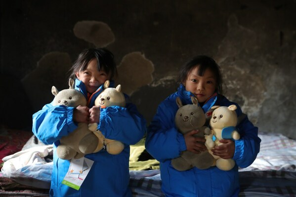 寒潮中有暖意，2023壹基金温暖包为超过8万名儿童发放